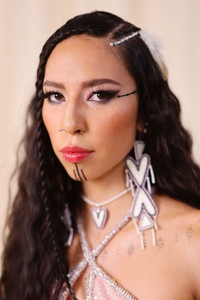 الممثل Quannah Chasinghorse