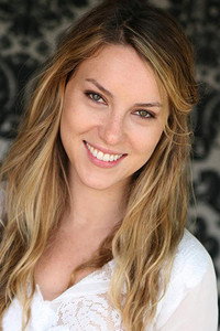 الممثل Rachel Crane
