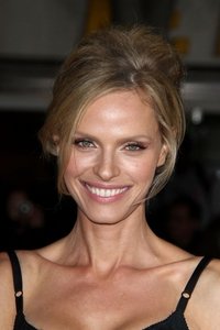 الممثل Rachel Roberts