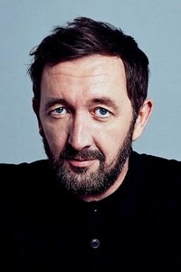 الممثل Ralph Ineson