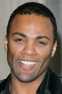 الممثل Ray Fearon