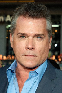 الممثل Ray Liotta