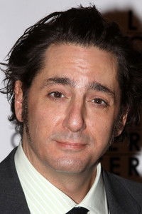 الممثل Reg Rogers