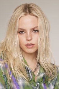 الممثل Reneé Rapp