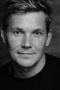 المخرج Richard Dale