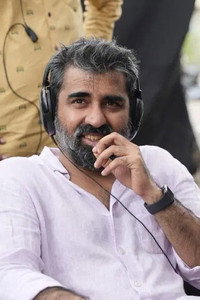 المخرج Rishab Seth