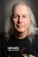 المخرج Rob Bowman