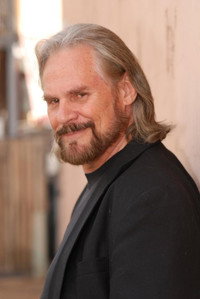 المخرج Rob Edwards