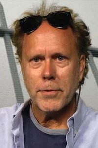 المخرج Robert Grasmere