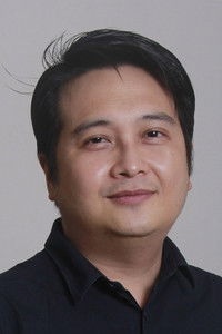 المخرج Robert Ronny