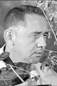 المخرج Robert Stevenson