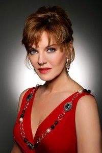 الممثل Robin Riker