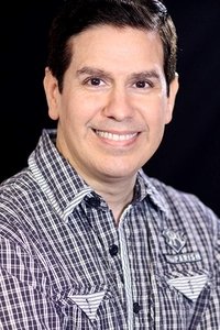 المخرج Rod Grant