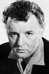 الممثل Rod Steiger