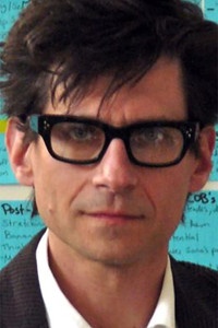 المخرج Rodman Flender