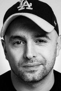 المخرج Romuald Boulanger