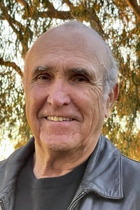 المخرج Ron Shelton