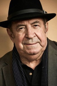 الممثل Roy Billing