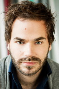 الممثل Sébastien Huberdeau