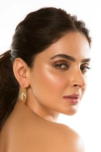 الممثل Saba Qamar