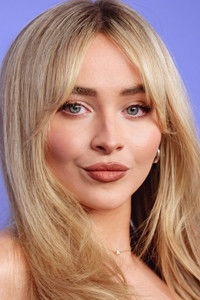 الممثل Sabrina Carpenter