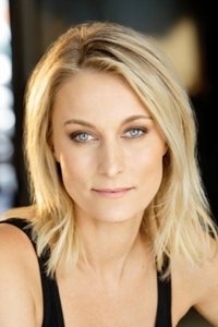 الممثل Sadie Katz