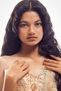 الممثل Safira Ratu Sofya