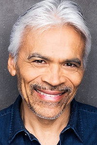 الممثل Sal Lopez