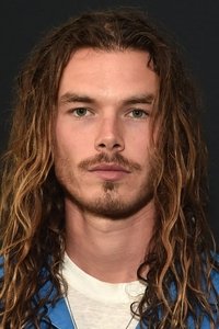 الممثل Sam Corlett