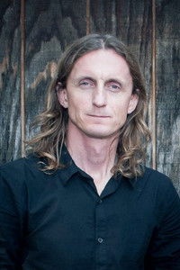 المخرج Sam Dunn