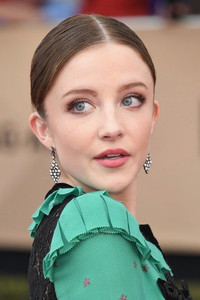 الممثل Samantha Isler