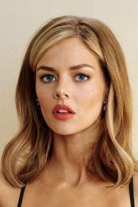 الممثل Samara Weaving