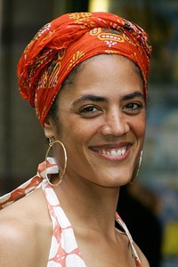 الممثل Sara Powell