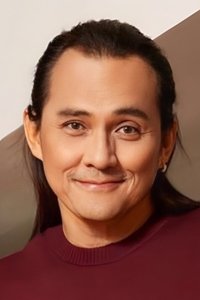 الممثل Sarunyu Wongkrachang