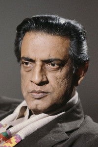 المخرج Satyajit Ray