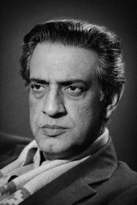 المخرج Satyajit Ray