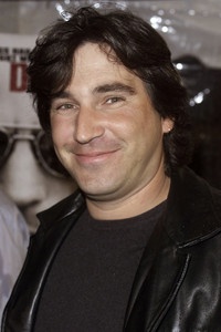 المخرج Scott Kalvert