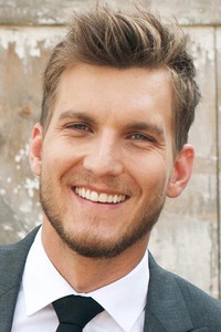 الممثل Scott Michael Foster