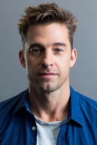 الممثل Scott Speedman