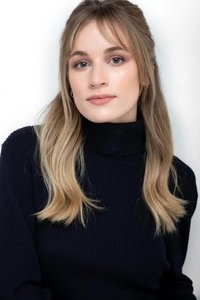 الممثل Searra Sawka