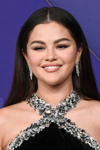 الممثل Selena Gomez