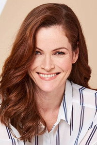 الممثل Selina Giles