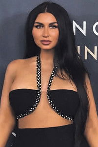 الممثل Sev Philippou