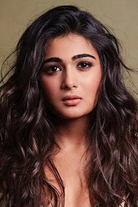 الممثل Shalini Pandey