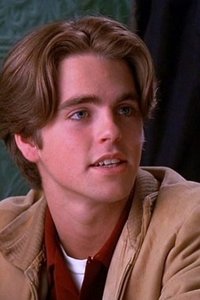 الممثل Shane McDermott