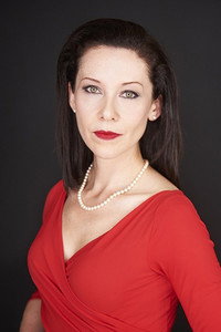 الممثل Shauna Macdonald
