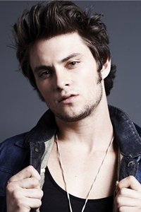 الممثل Shiloh Fernandez