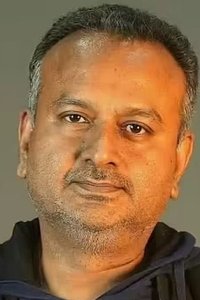 المخرج Shravan Tiwari