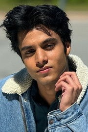 الممثل Shubham