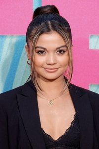 الممثل Siena Agudong